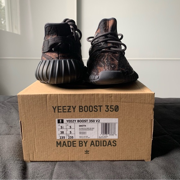 Yeezy Boost 350 V2 “Mx Rock” - Picture 11 of 14